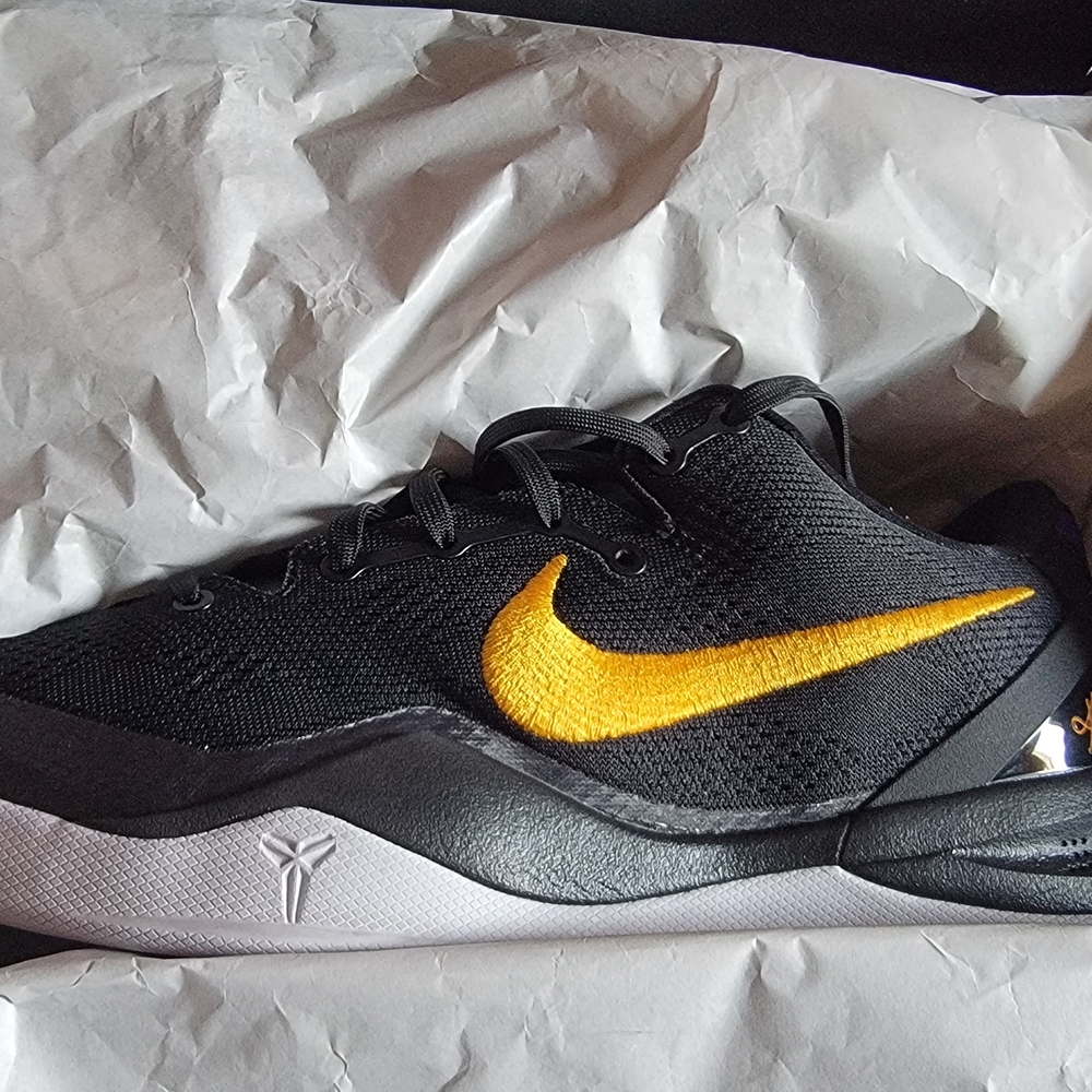 Nike Kobe VIII Protro in Black and Gold